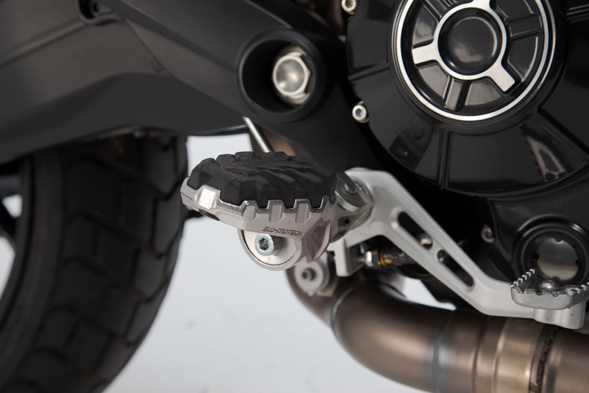 SW-Motech Verstellbare Fußrasten EVO, Edelstahl, für Ducati Multistrada 1200 /S