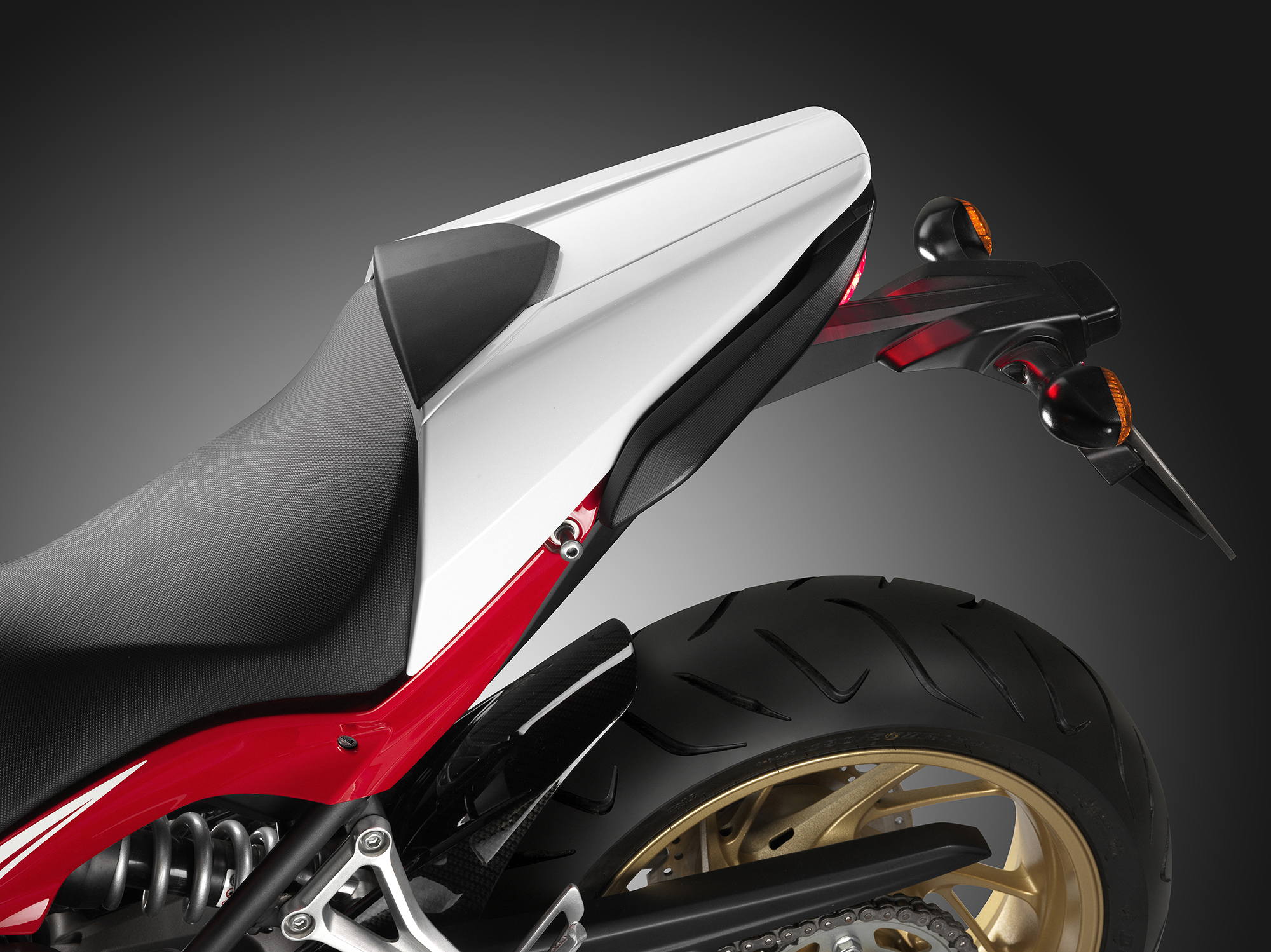 Hinterradabdeckung in Carbon-look Original Honda CB 650 F/ CBR 650 F