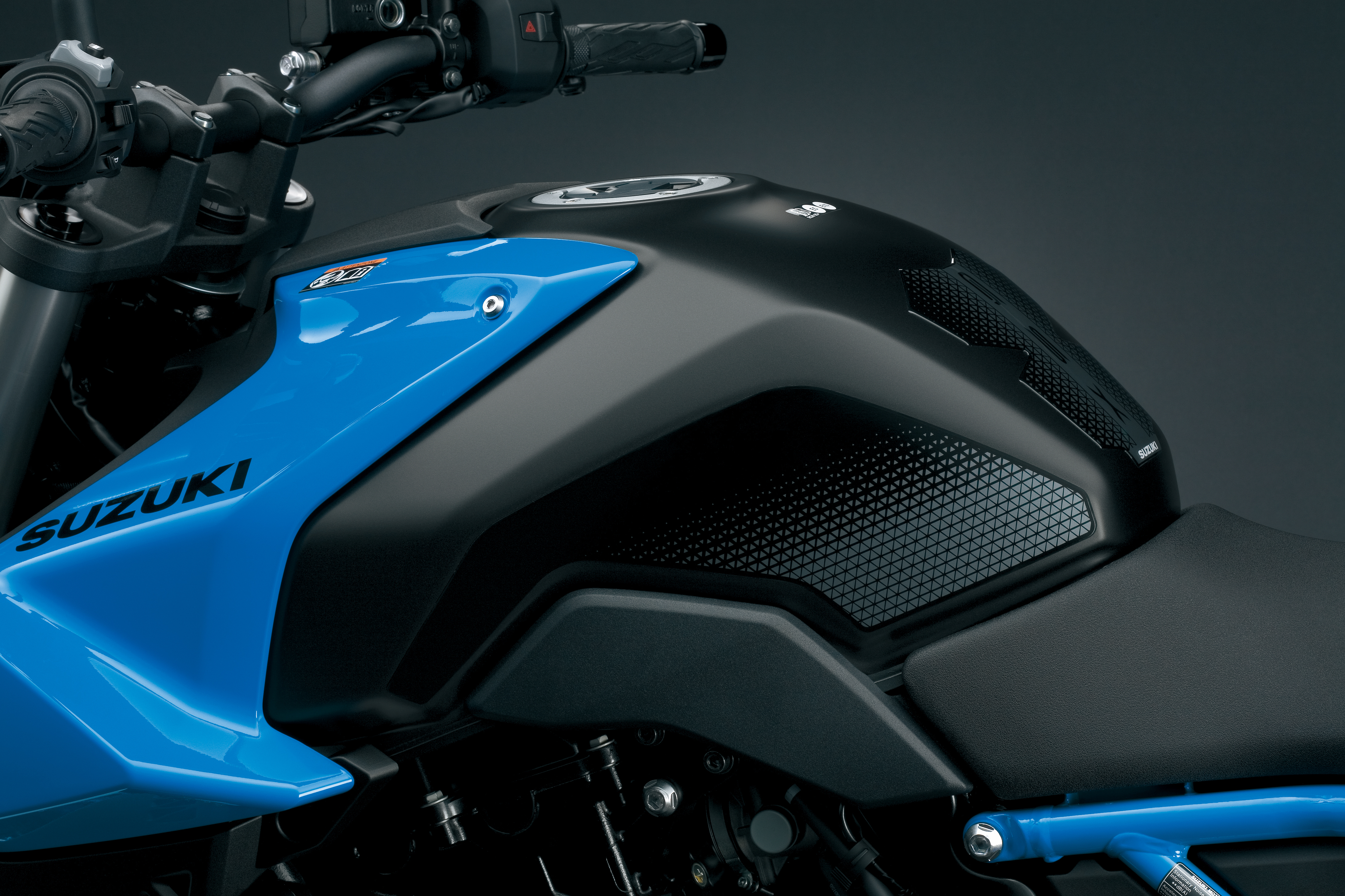 Seitliche Tankschutzfolie Suzuki GSX-8S 2023- Original Zubehör