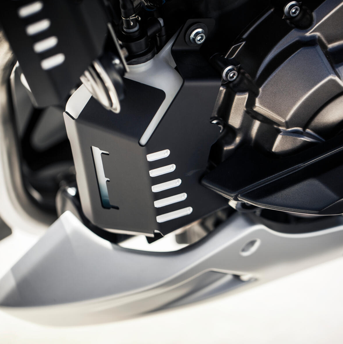 Billet Kühlmittelbehälterabdeckung für Yamaha MT-07