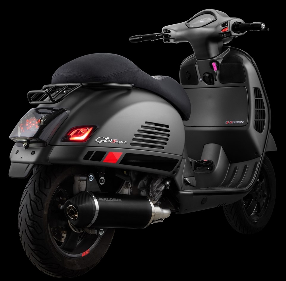 Gepäckträger /  Soziushaltebügel Heck 70s für Vespa GTS/​GTV/​GT 125-300ccm 4T LC, schwarz matt