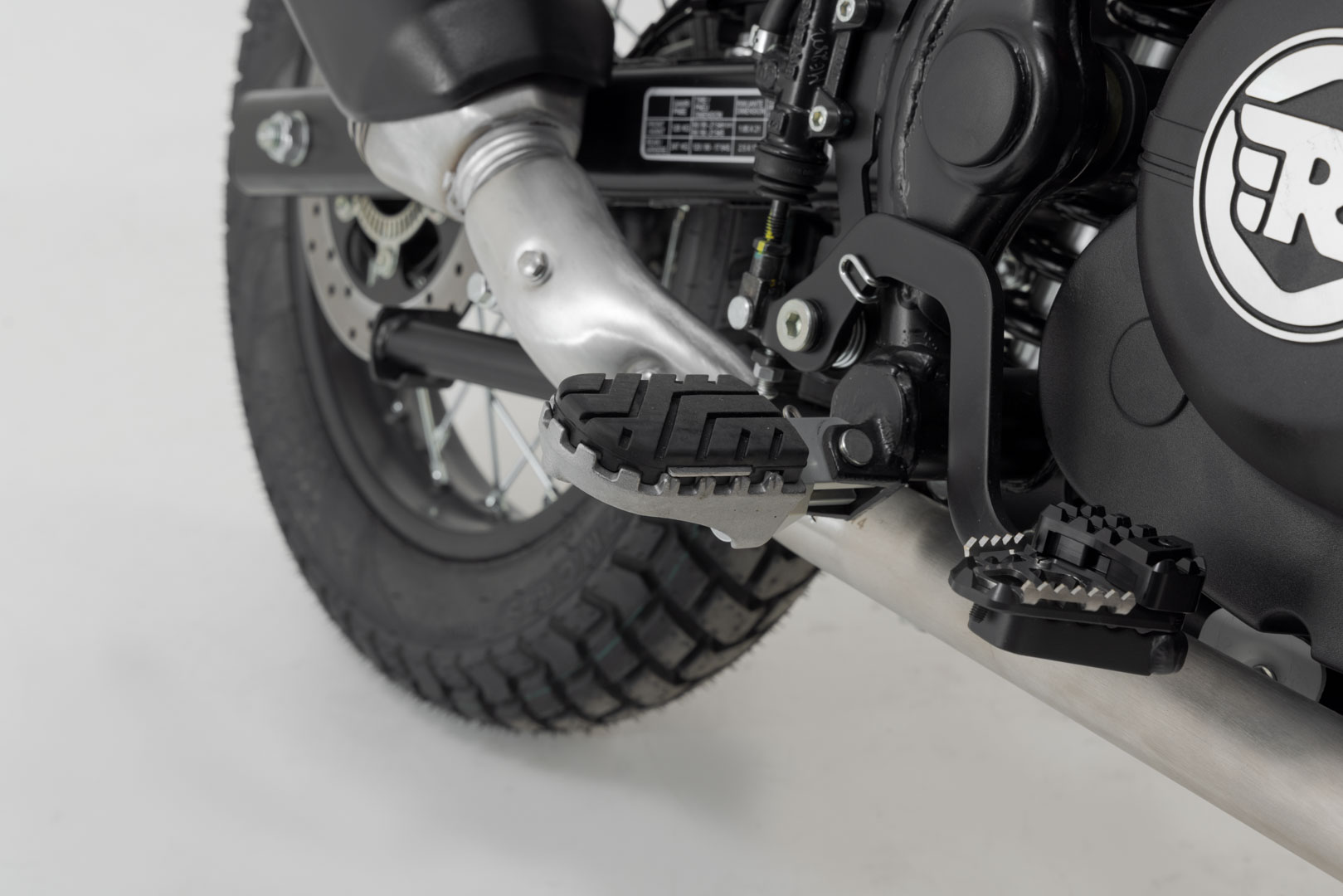 SW-Motech Verstellbare Fußrasten ION, Edelstahl, für Royal Enfield Himalayan