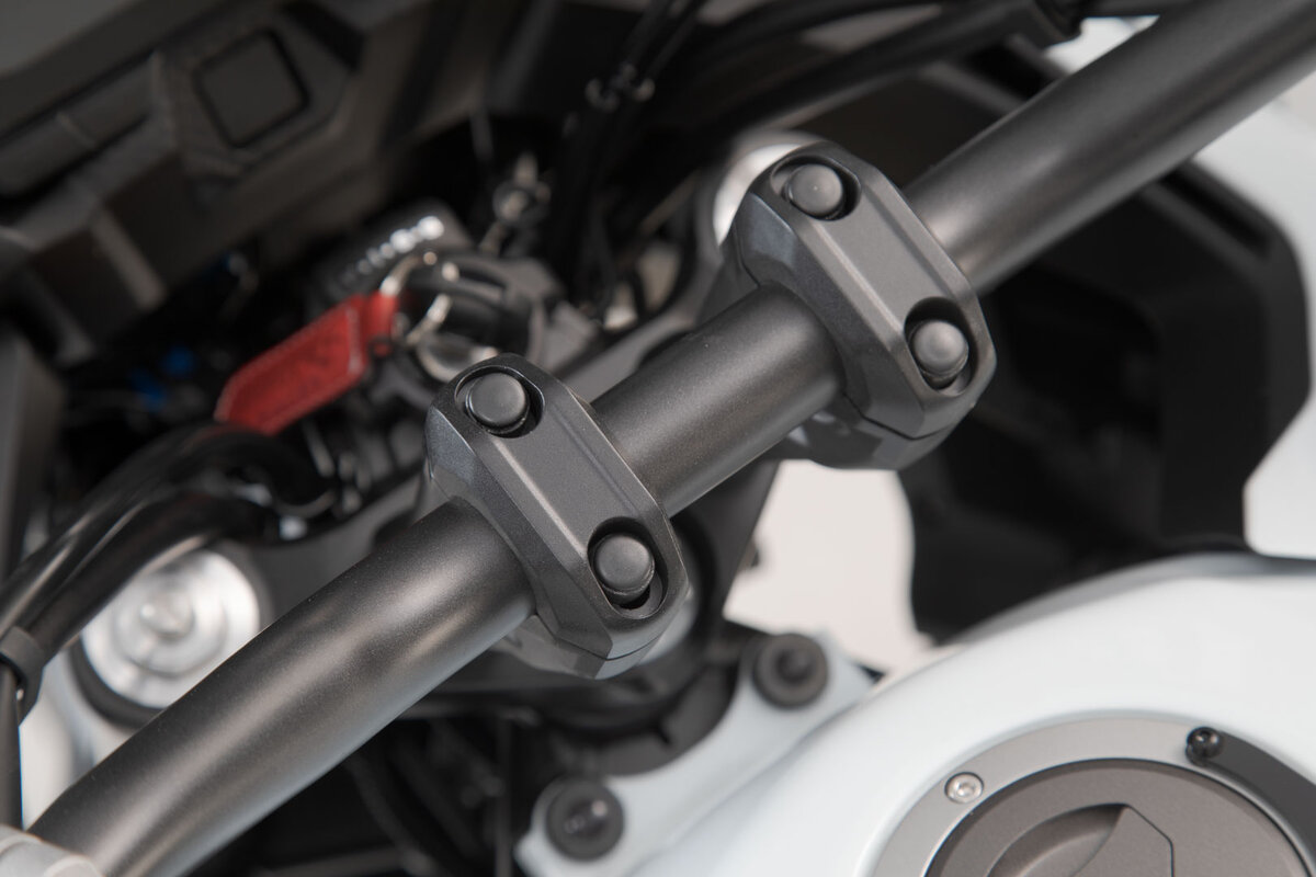 SW-Motech Lenkererhöhung, schwarz für Ø 28 mm Lenker, H=20 mm für Yamaha XSR 700 (15-20)
