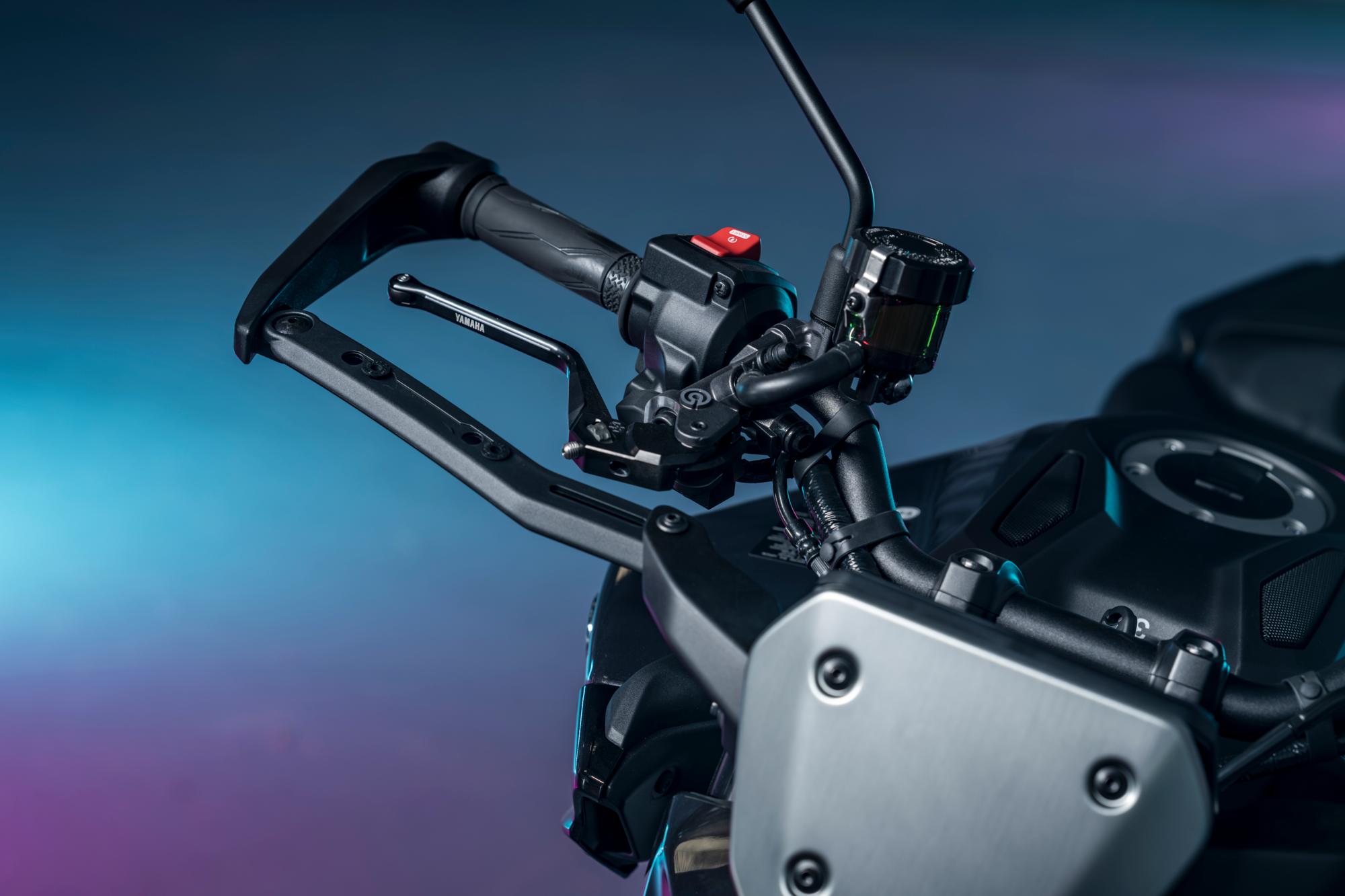 Halterung für Knöchelschützer für Yamaha MT-09 (24-) / MT-07 (25-) Original
