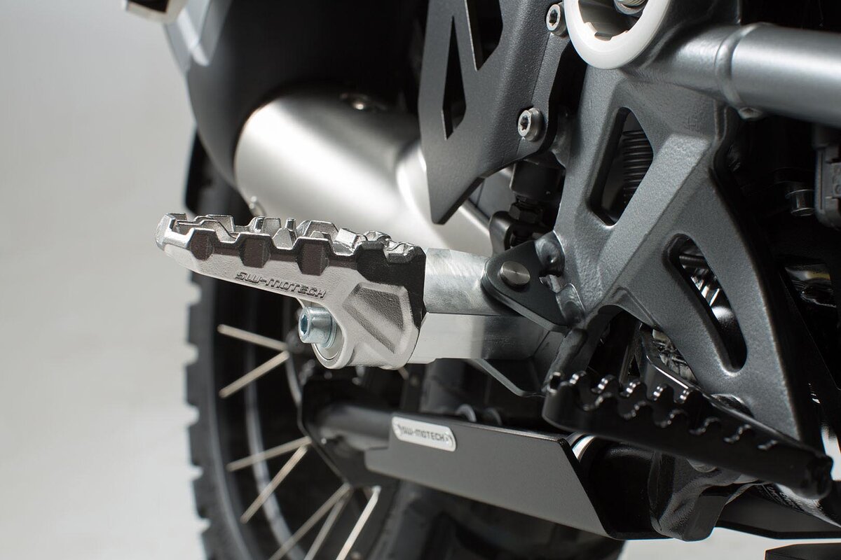 SW-Motech Verstellbare Fußrasten EVO, Edelstahl, für BMW F 800 GT