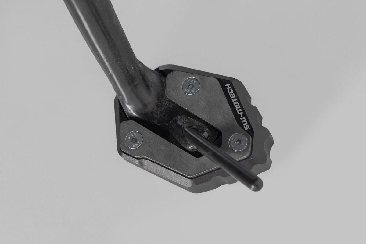 SW-Motech Seitenständerfuß-Verbreiterung für Yamaha MT-09 (20-) / XSR900 (21-)