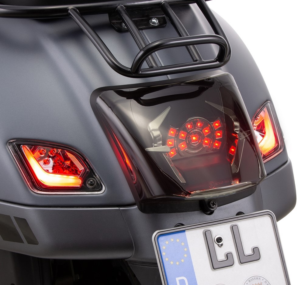 Blinker Kit hinten links/rechts für Vespa GTS/​GTS Super/​GTV/​GT 60/​GT/​GT L ('03-'13), klar