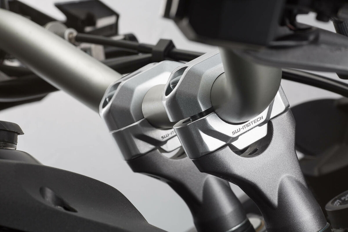 SW-Motech Lenkererhöhung, silber für Ø 22 mm Lenker, H=30 mm für Yamaha XT 660 R /X