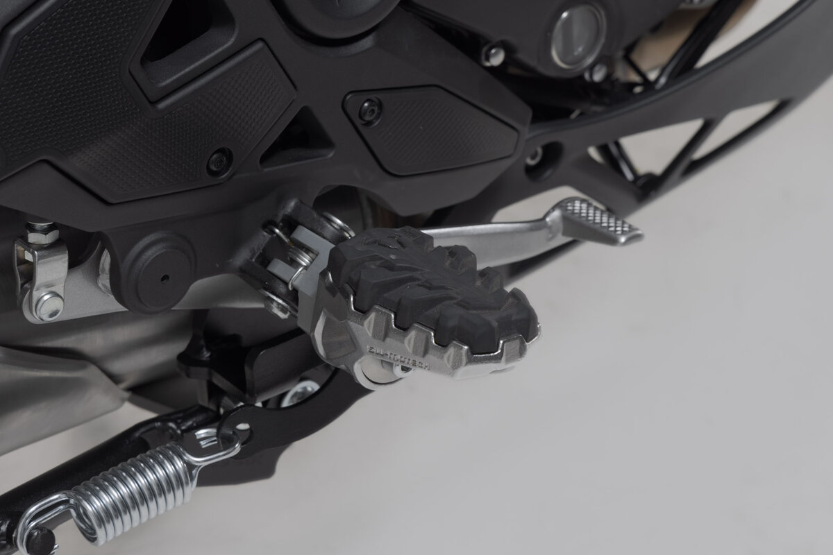 SW-Motech Verstellbare Fußrasten EVO, Edelstahl, für Kawasaki Versys 1000