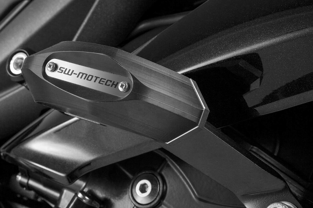 SW-Motech Sturzpad-Kit schwarz für Triumph Street Triple Modelle