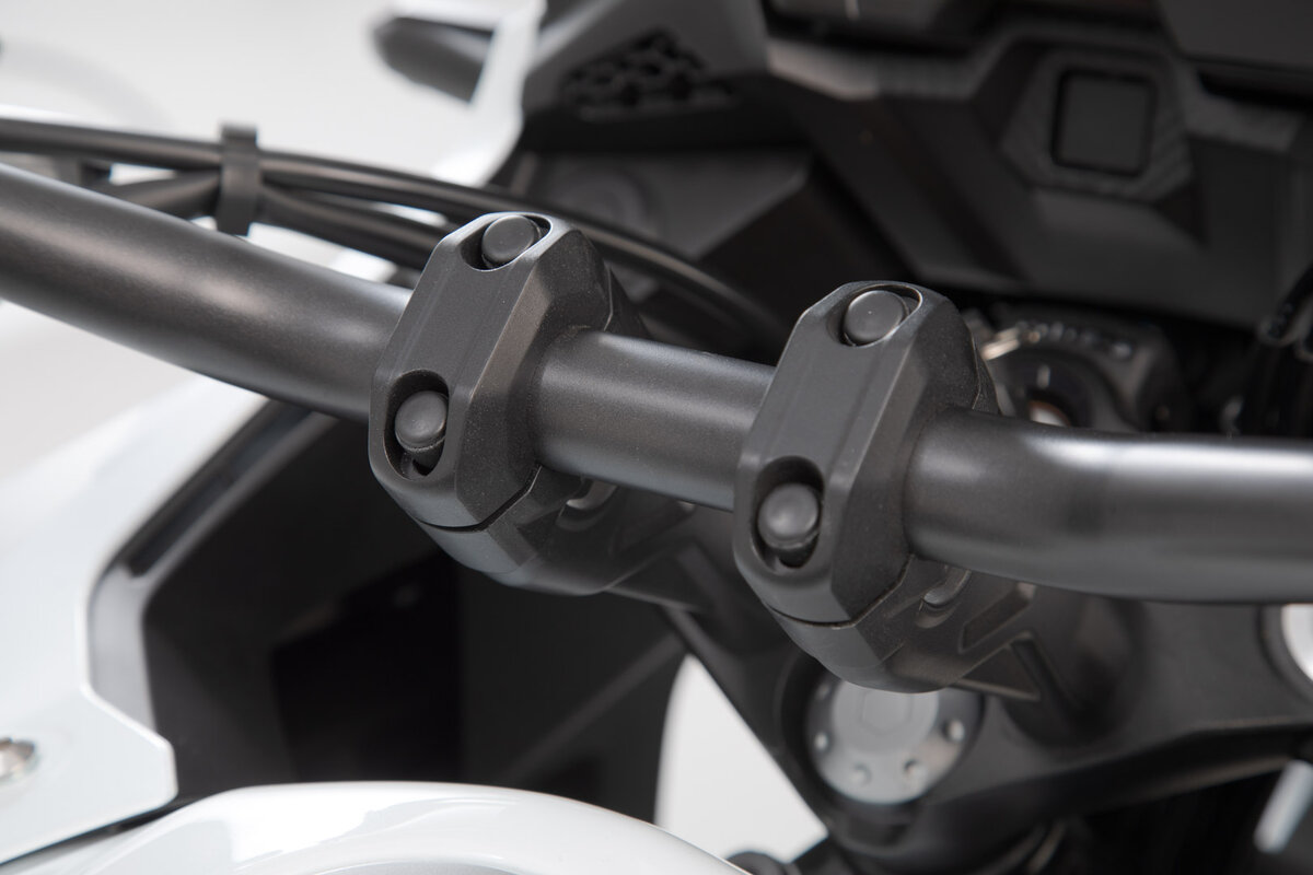 SW-Motech Lenkererhöhung, schwarz für Ø 28 mm Lenker, H=20 mm für Yamaha XSR 700 (15-20)