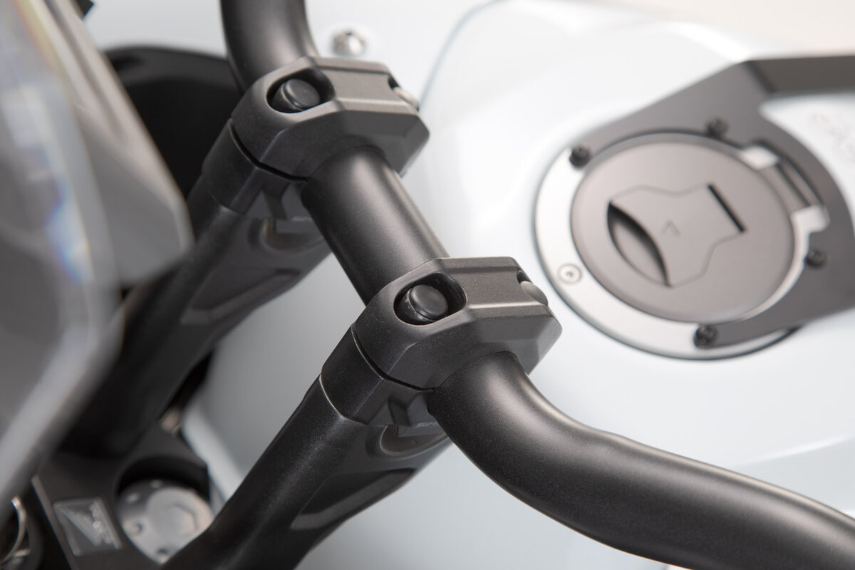 SW-Motech Lenkererhöhung, schwarz für Ø 28 mm Lenker, H=20 mm für Yamaha XSR 700 (15-20)