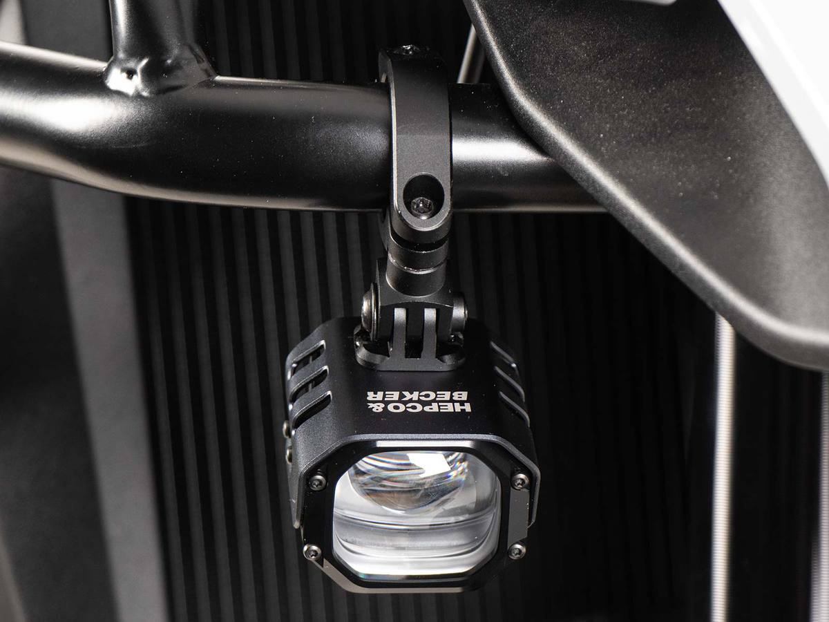 LED Zusatzscheinwerfer Nova inkl. Universalbefestigung für Röhre Ø18-25mm Hepco & Becker