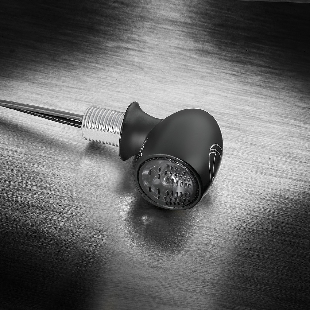 Kellermann Rück- und Bremslicht, Atto RB Dark vm, Stahl, LED, HL/HR 12 V, schwarz seidenmatt