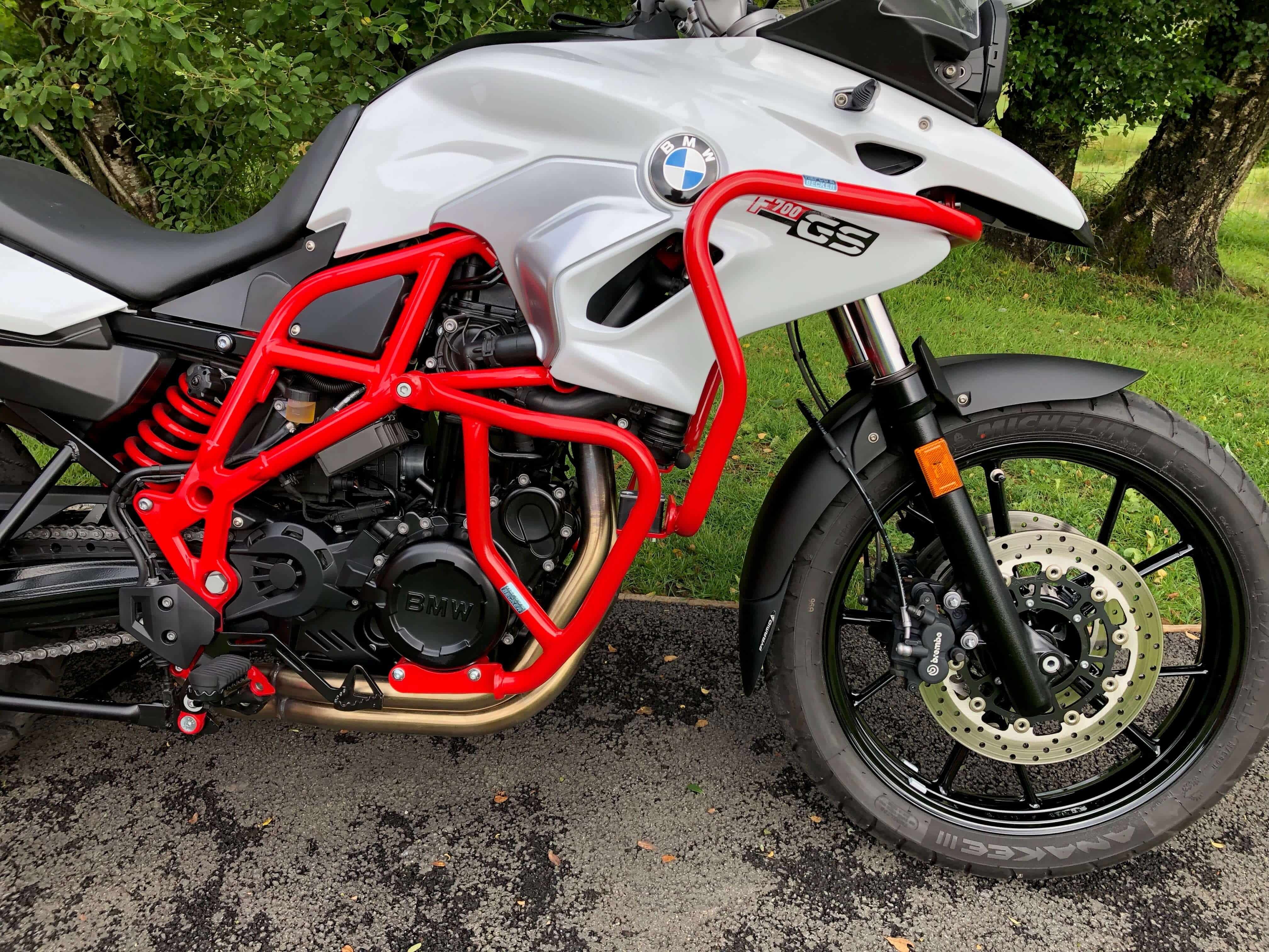 Tankschutzbügel rot für BMW F 650 GS Twin (08-11)/F 700 GS (12-17)/F 800 GS (08-16)