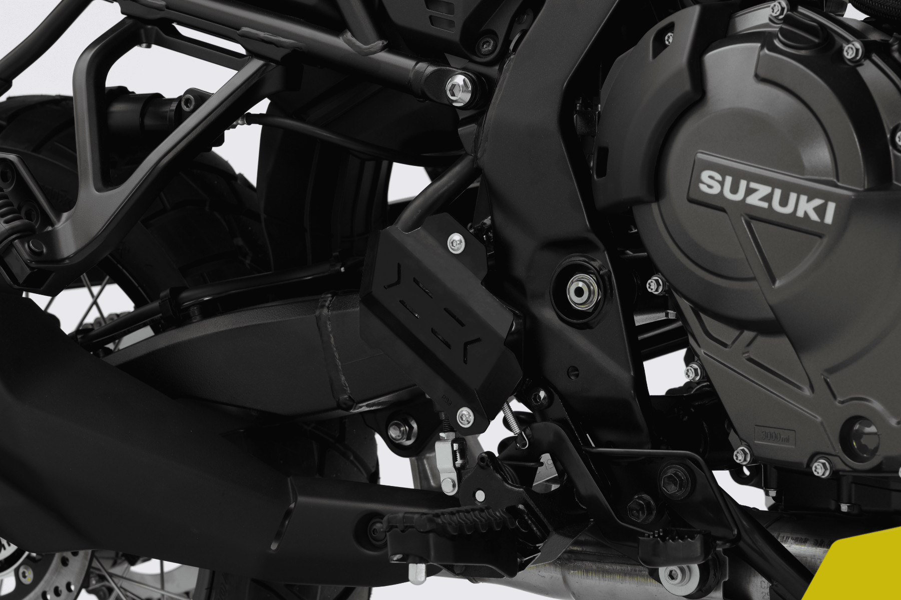 Bremszylinderabeckung schwarz aus Aluminium für Suzuki V-Strom 800 DE (23-)