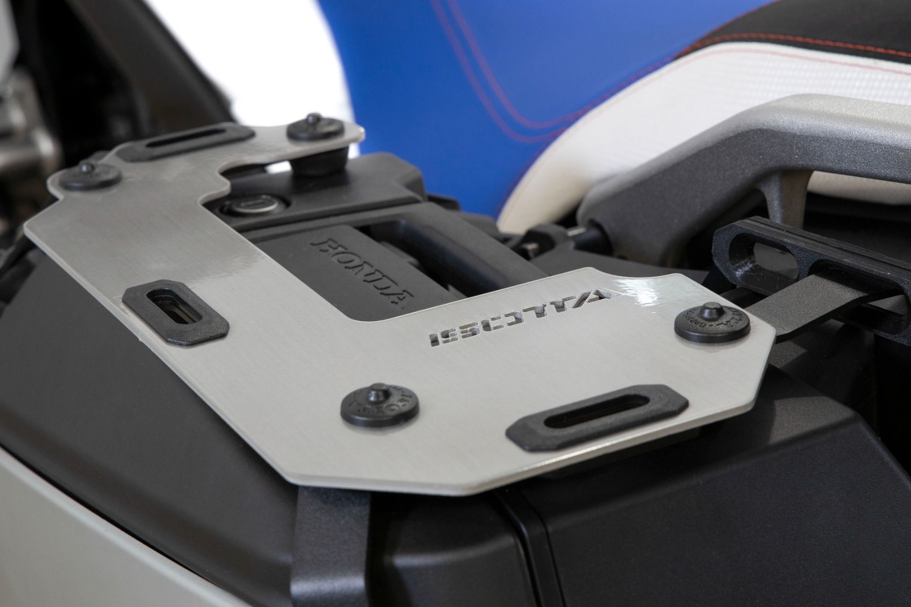 Gepäckträger für Seitenkoffer XL 750 Transalp /NT 1100 /ADV 750 /NC 750 X, Alu gebürstet poliert