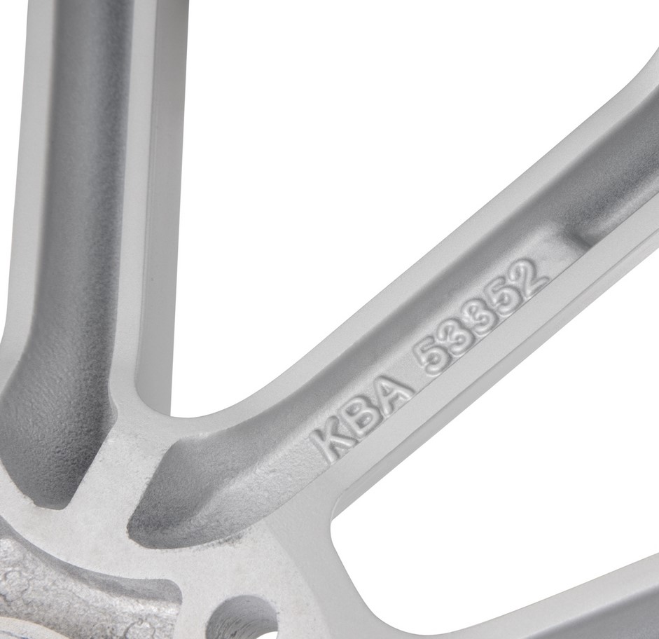 Felge vorne/hinten 13” für Vespa GTS/​GTS Super/​GTV/GT 60/​GT/​GT L 125-300ccm, silber