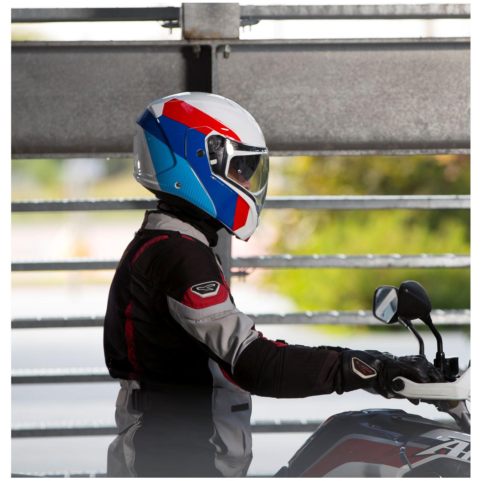 Caberg Helm Horus Scout, weiß metallic/rot-blau