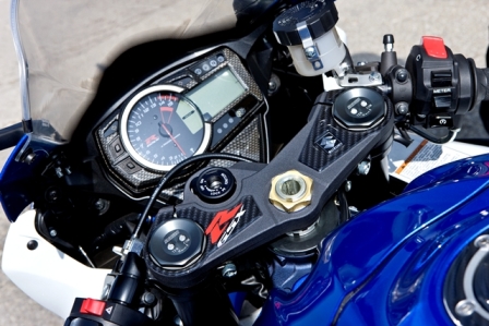 Gabelbrückendekor, Carbon Optik für Suzuki GSX-R1000 BJ. 2012-2016