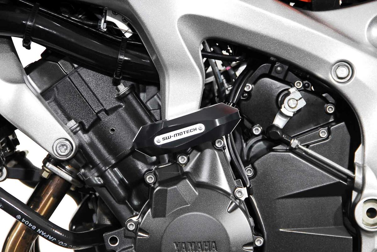 SW-Motech Sturzpad-Kit schwarz für Yamaha FZ1 /Fazer, FZ6 /Fazer