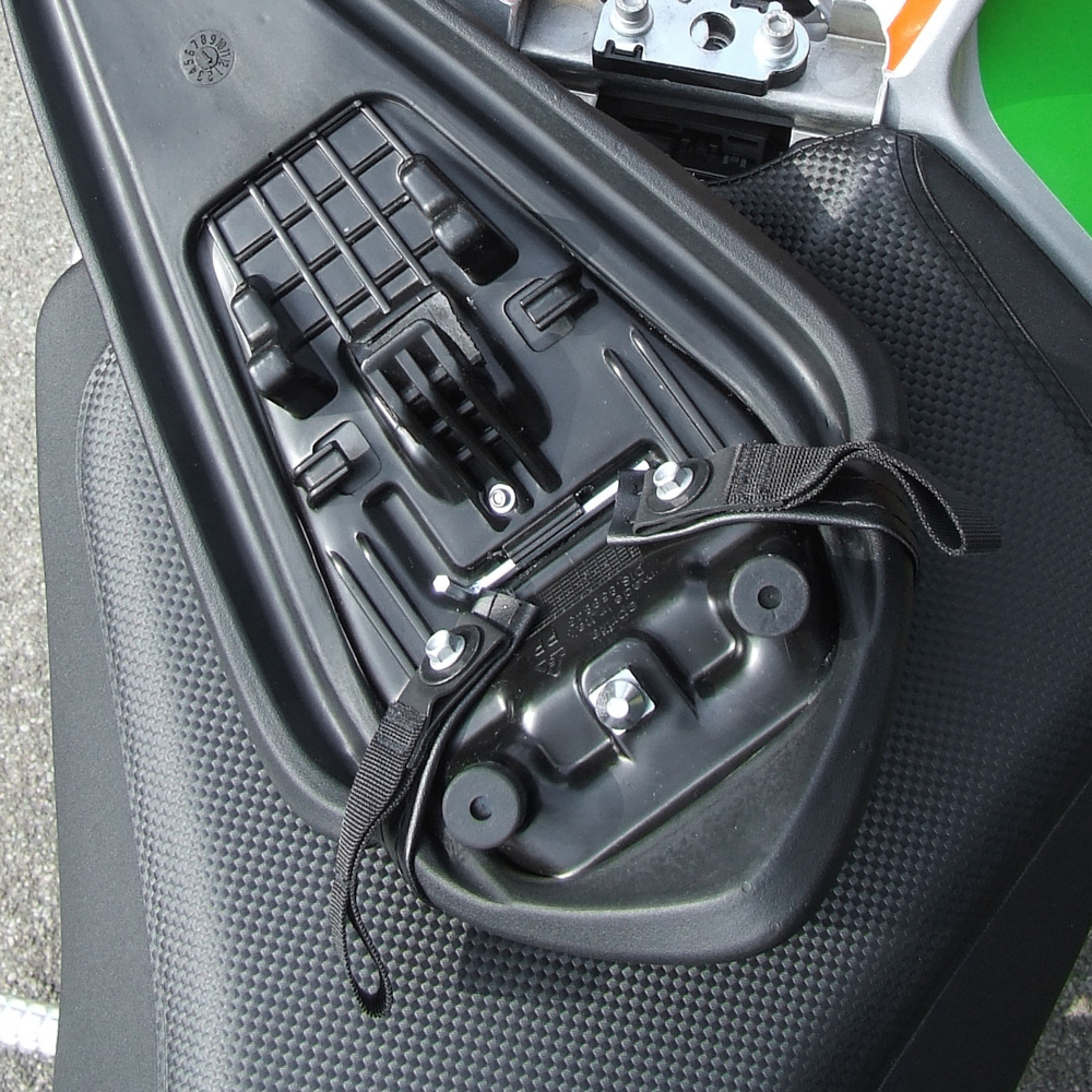 Kriega US-Drypack Montage Kit für Aprilia Tuono V4 Factory / RR & RSV4 RF / RR