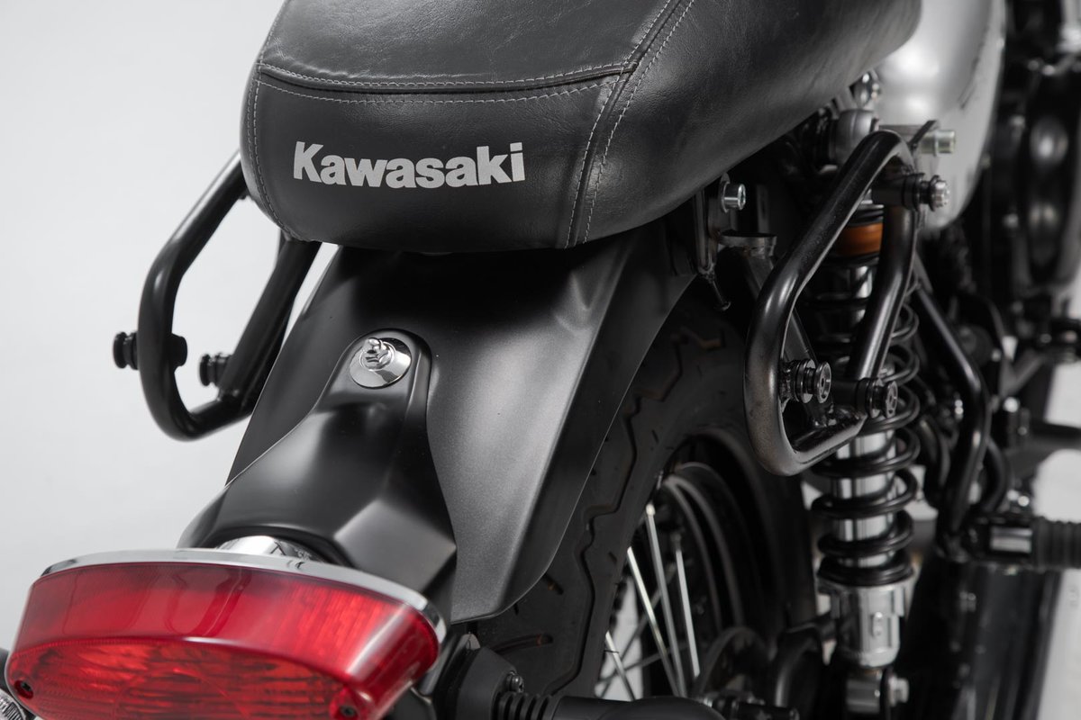 SW-Motech Legend Gear Seitentaschen-System LC2  Black Edition für Kawasaki W 800 Street / Cafe (Bj.1