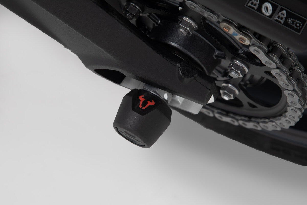 SW-Motech Sturzpad-Kit für Hinterachse schwarz für Triumph Street Triple, Daytona