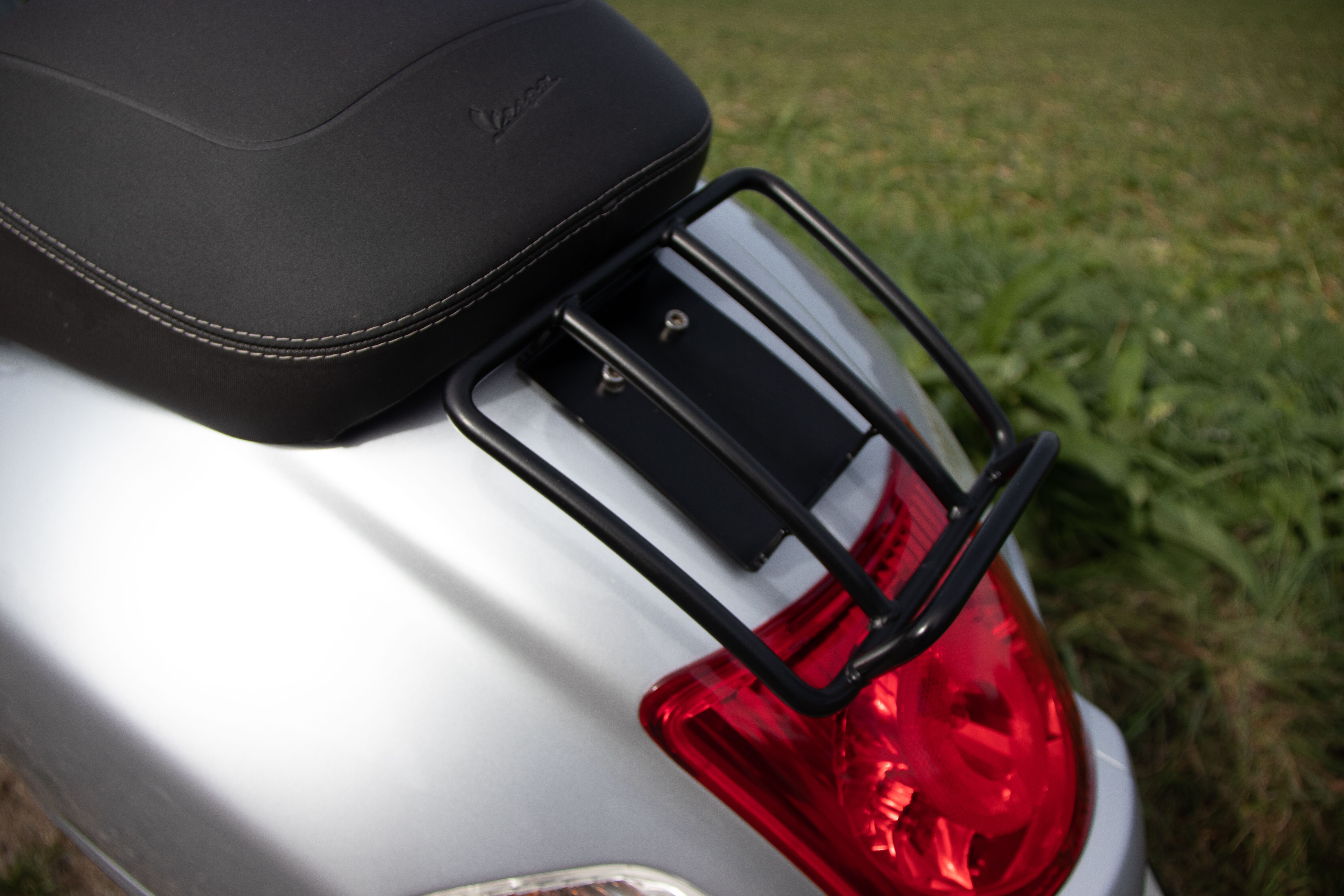 Gepäckträger Rack, klein, schwarz, für Vespa GT / GTS