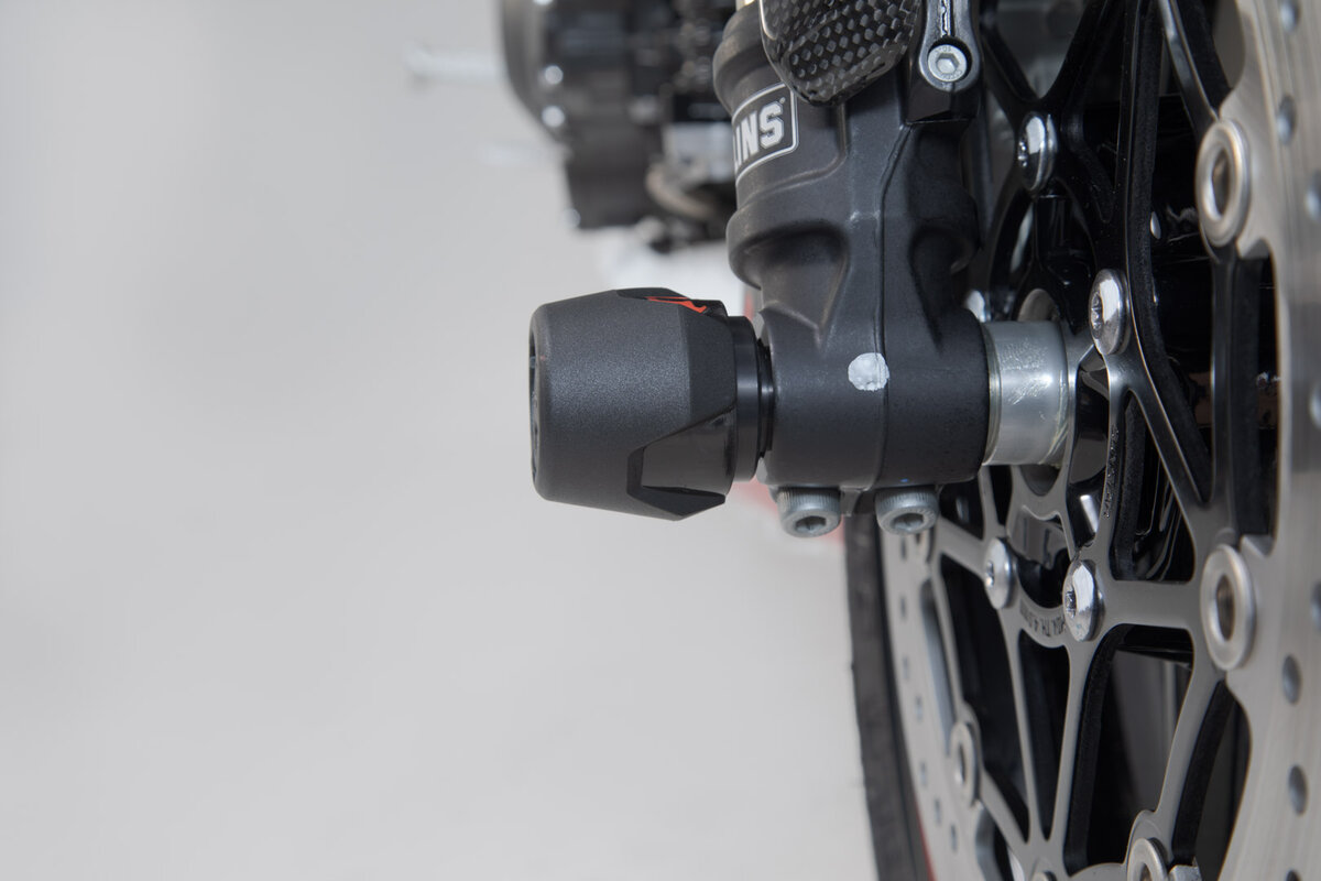 SW-Motech Sturzpad-Kit für Vorderachse schwarz für Triumph, Yamaha Modelle