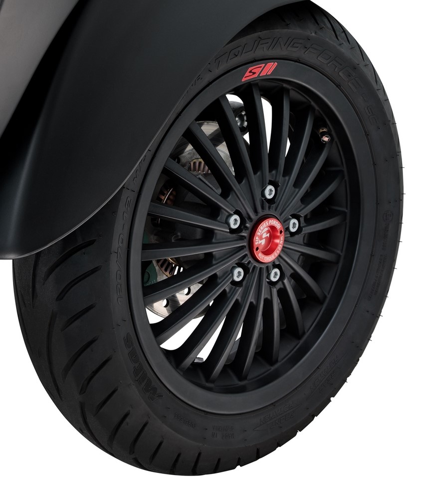 Staubschutzkappe 13" Felge vorne für Vespa GTS/​GTS Super/​GTV/​GT 125-300ccm, rot