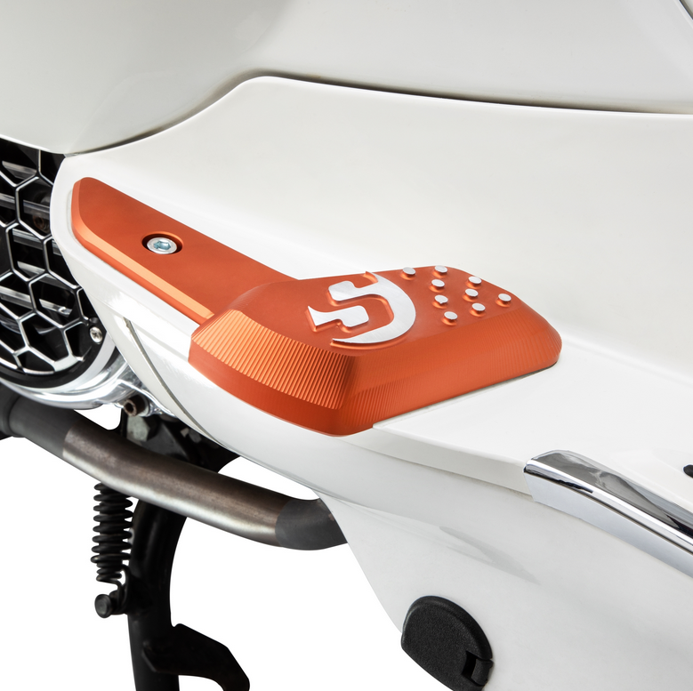 Fußrasten rechts und links für Vespa Primavera /​Sprint 50-150ccm 2T/​4T AC, orange matt