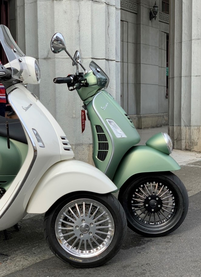 Felge Sport Classic vorne/hinten für Vespa GTS/​GTS Super/​GTV/​GT/​946 125-300ccm, grau matt