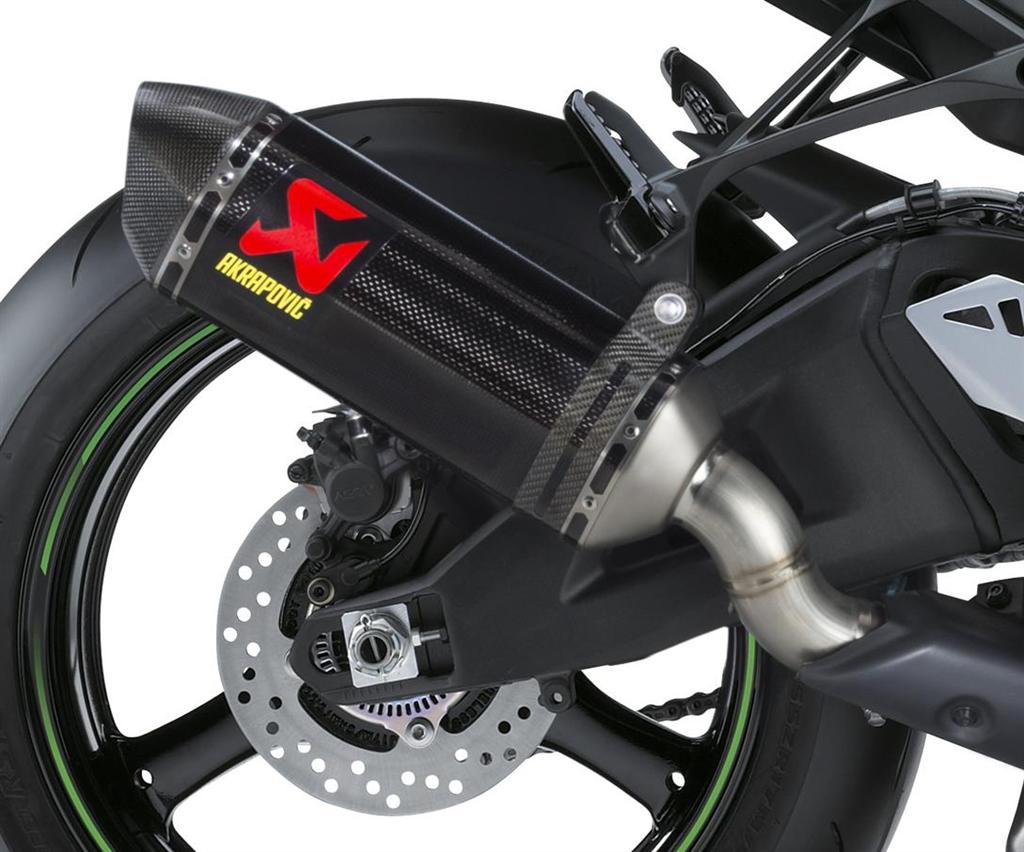 Akrapovic Carbon SBK Replica Sportauspuff für Kawasaki Ninja ZX-10 R /RR