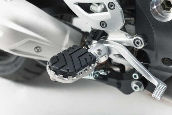 SW-Motech ION Fußrasten schwarz für BMW R 12 G/S (25-)
