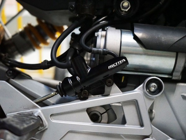 Schutz für die hintere Bremszylinderpumpe für Moto Guzzi V100 Mandello S / Stelvio 1000